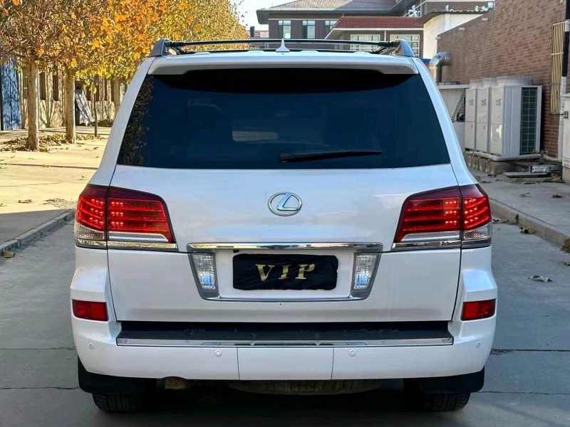 唐山13年雷克薩斯LX8