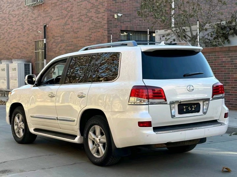 唐山13年雷克薩斯LX9