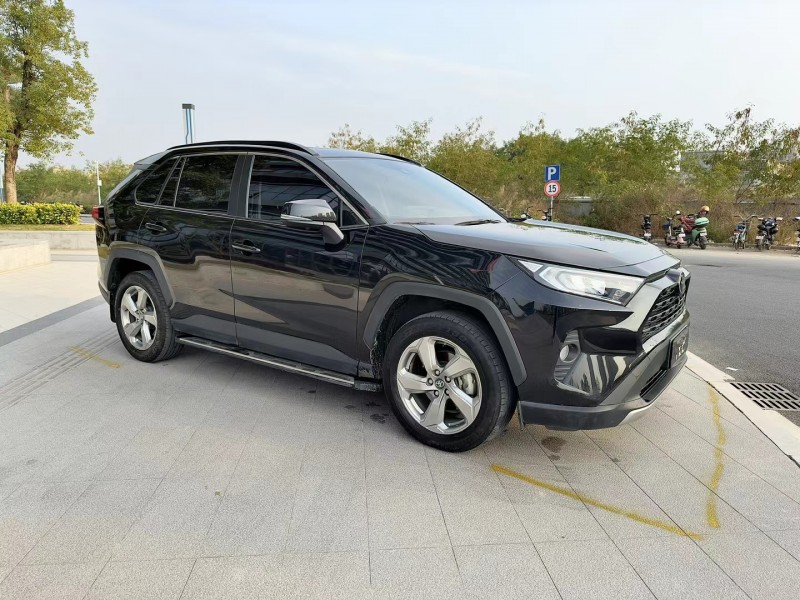 东莞21年丰田RAV4荣放2