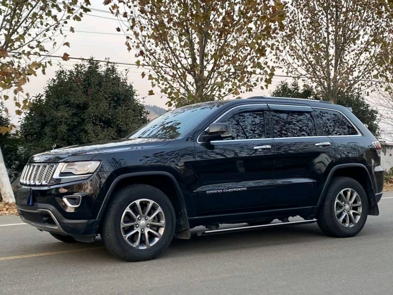 徐州14年Jeep大切诺基2