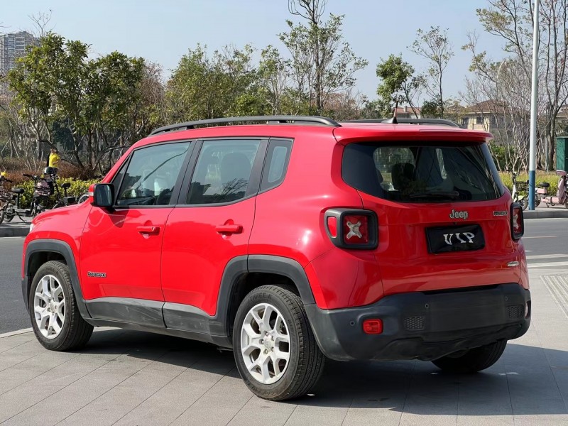 东莞17年Jeep自由侠4