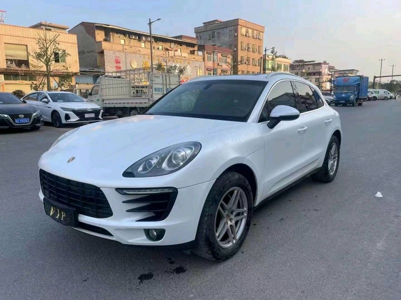 枣庄15年保时捷Macan2