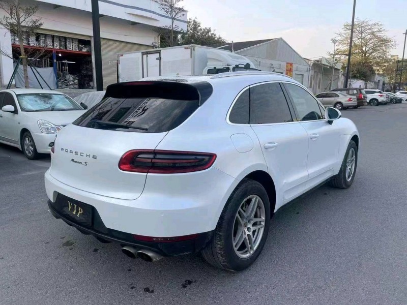 枣庄15年保时捷Macan6