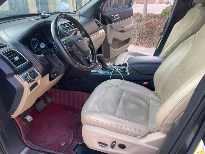 徐州15年福特探险者3