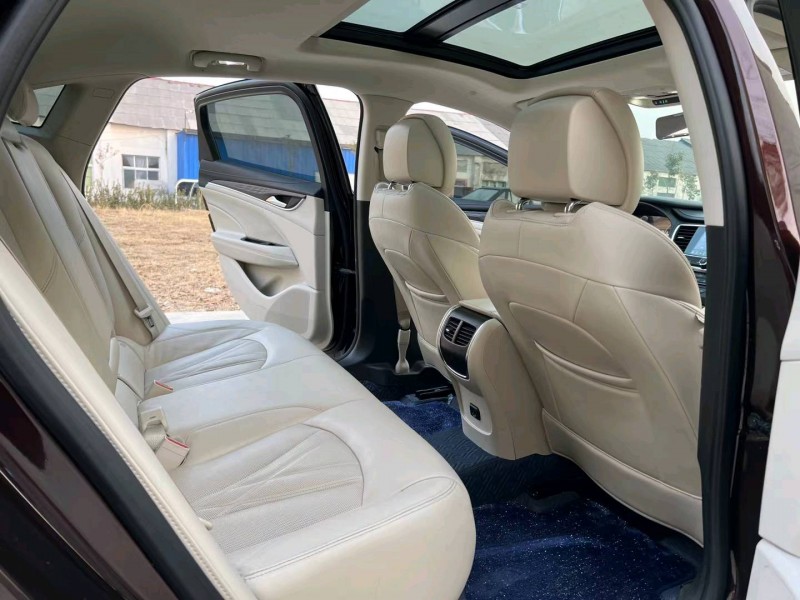 徐州22年别克艾维亚8