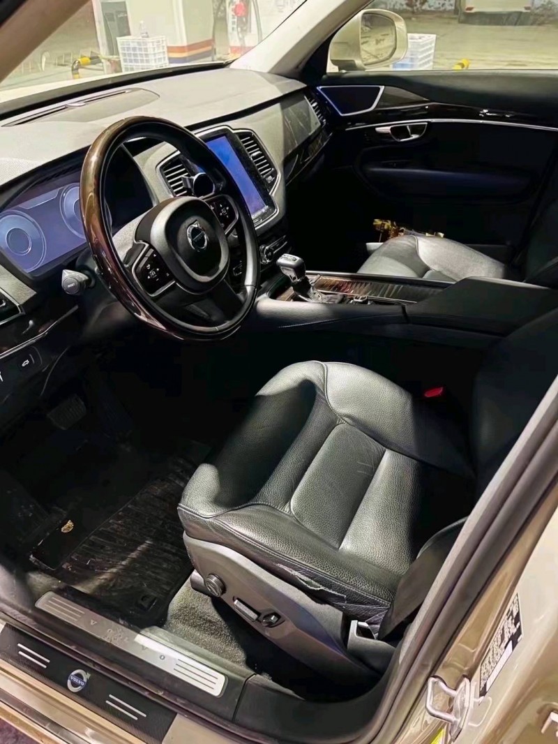 东营16年沃尔沃XC908