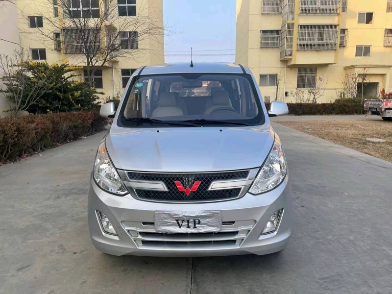 徐州19年五菱汽車榮光V1