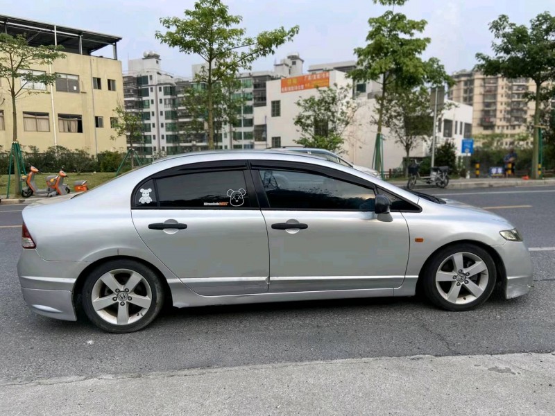 广州07年本田思域4