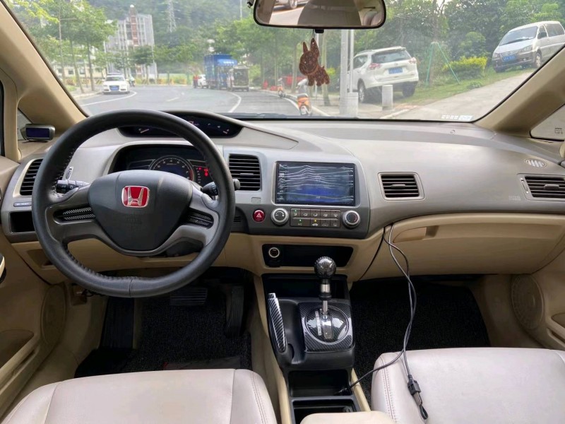 广州07年本田思域9