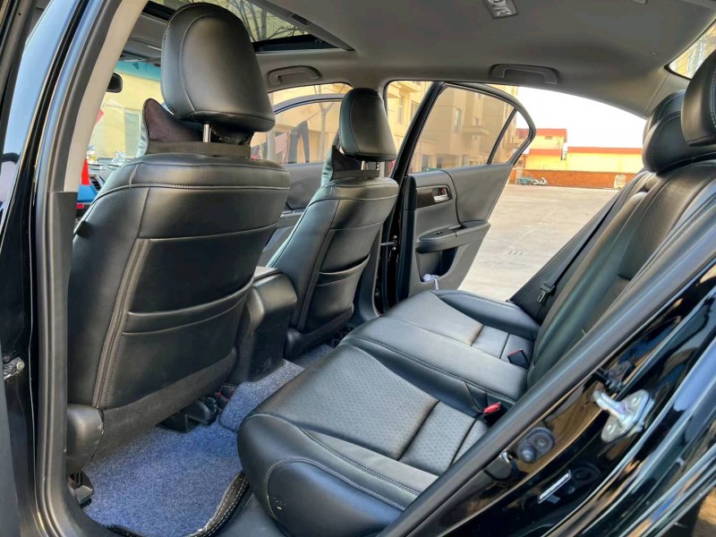 徐州17年本田雅阁5