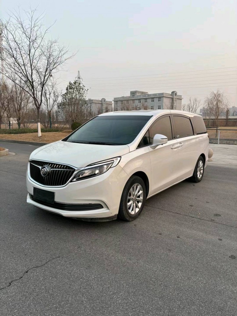 宿迁19年别克GL82