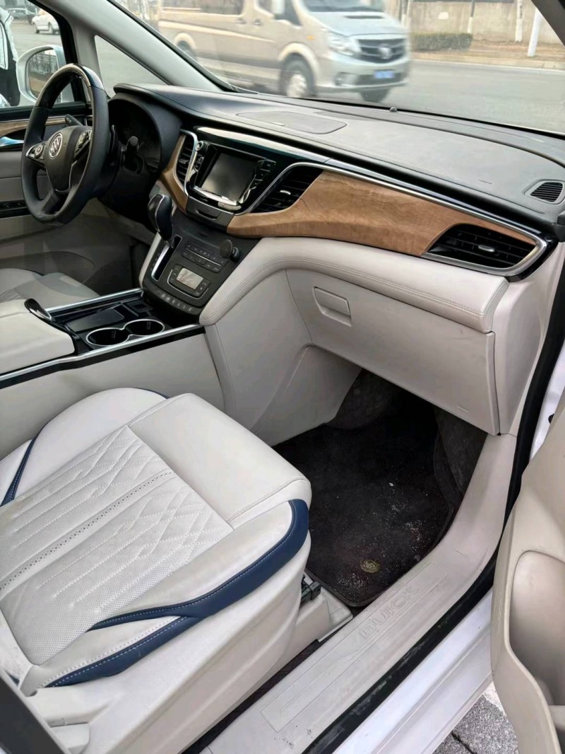 宿迁19年别克GL84