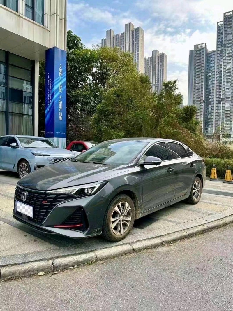 汕头22年长安汽车逸动2