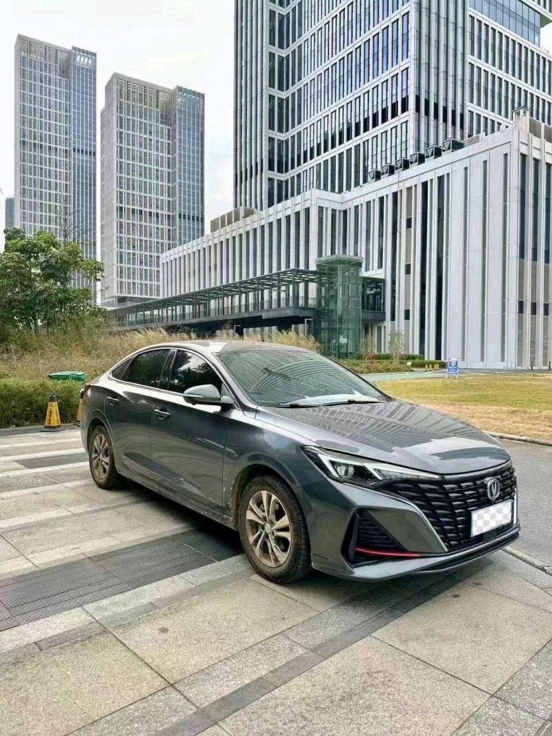 汕头22年长安汽车逸动3