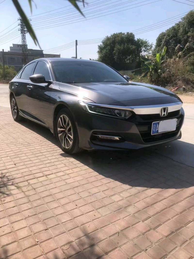 东莞21年本田雅阁3