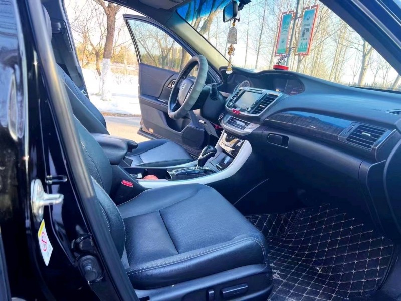 东营15年本田雅阁4