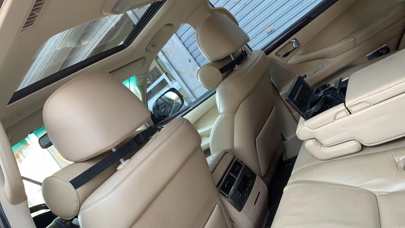沈阳11年雷克萨斯LX8
