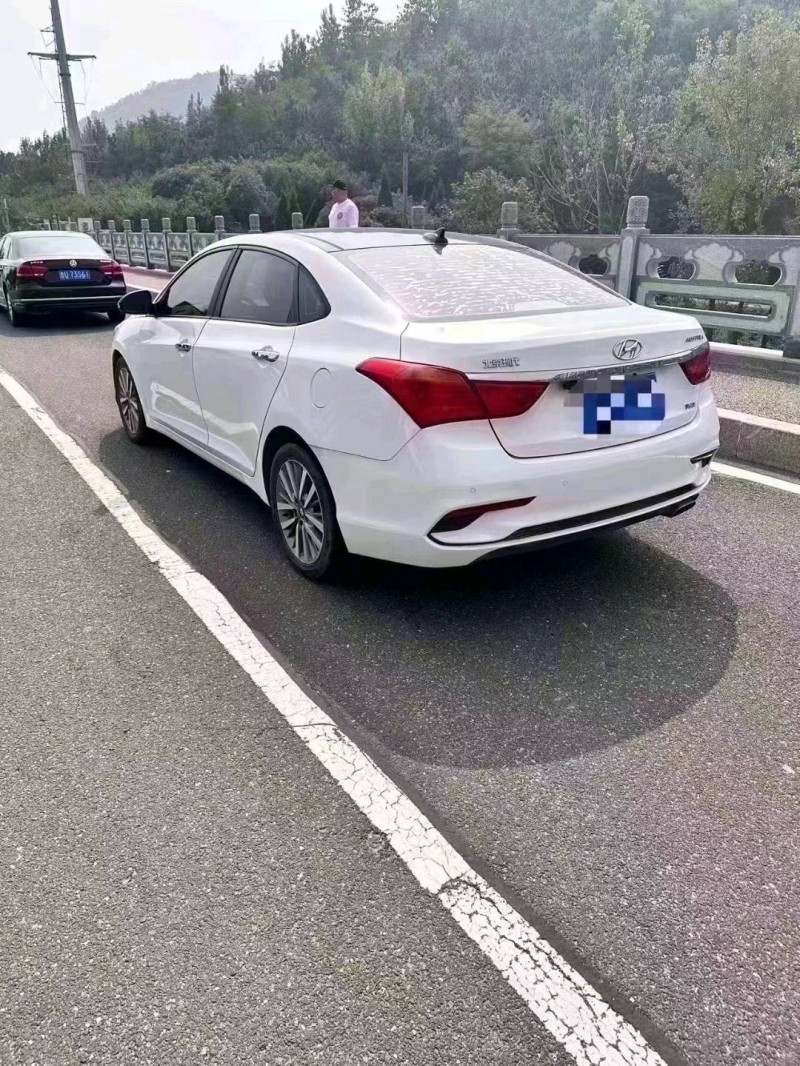 淄博17年现代名图8