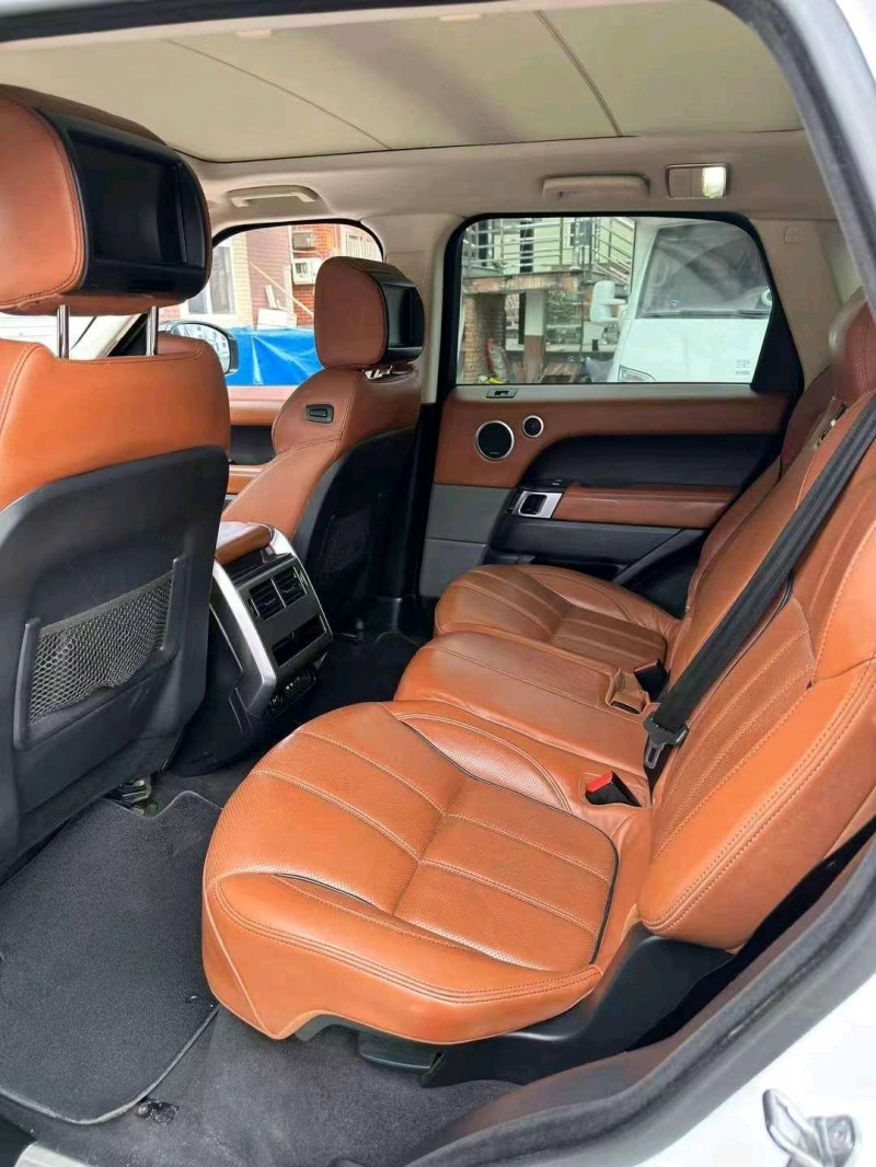 嘉兴15年路虎揽胜运动8