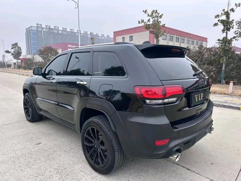 盐城20年Jeep大切诺基8