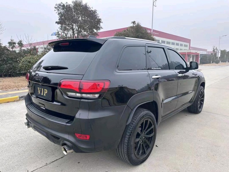 盐城20年Jeep大切诺基9