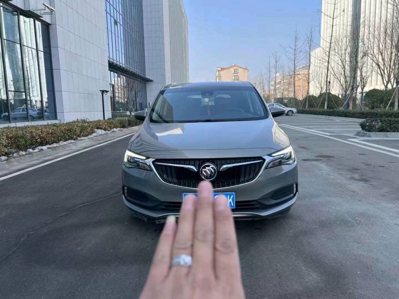 枣庄21年别克GL61