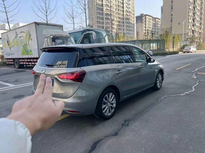 枣庄21年别克GL65