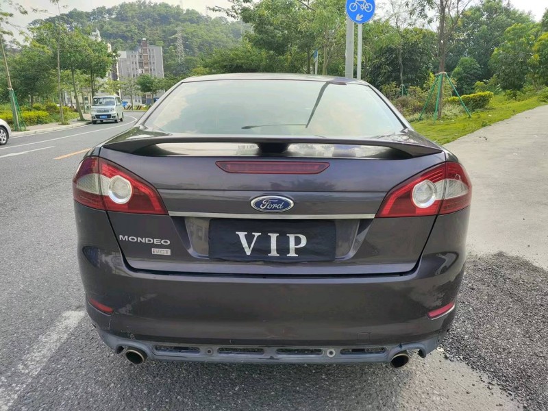 广州10年福特蒙迪欧-致胜5