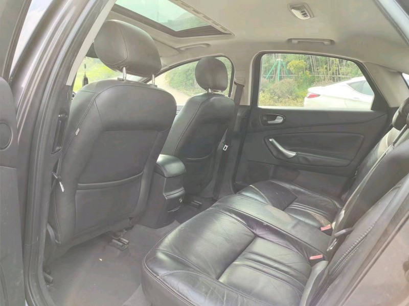 广州10年福特蒙迪欧-致胜8