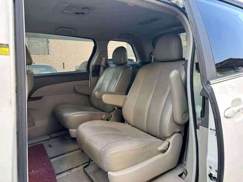 珠海13年比亚迪M66