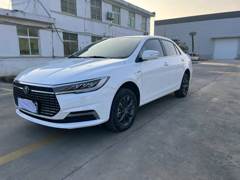 徐州23年比亚迪秦2