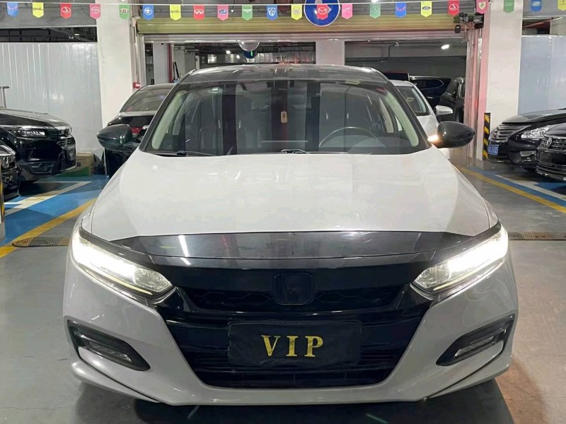 徐州19年本田雅阁1