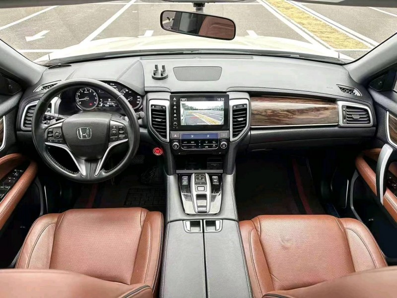 鄂州20年本田URV4