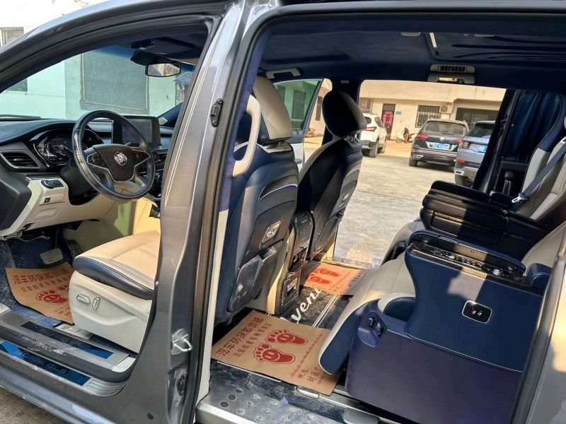 徐州21年别克GL84