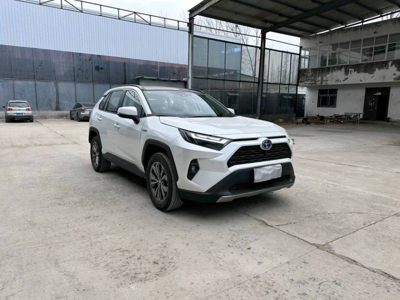 徐州23年丰田RAV4荣放3