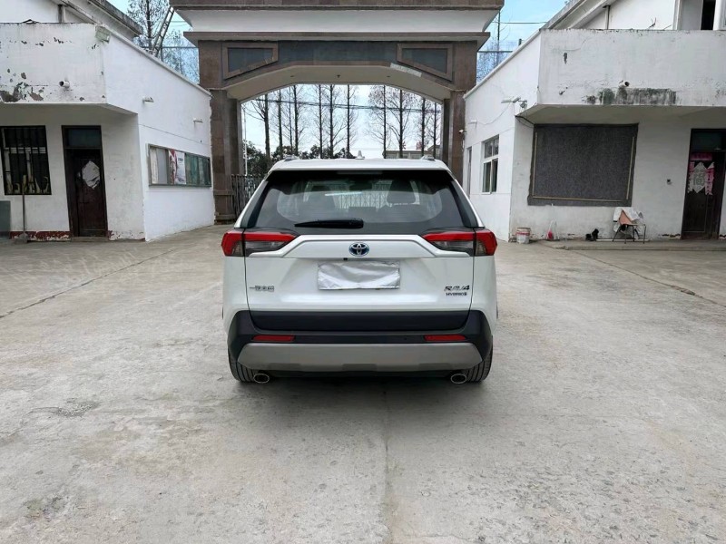 徐州23年丰田RAV4荣放9