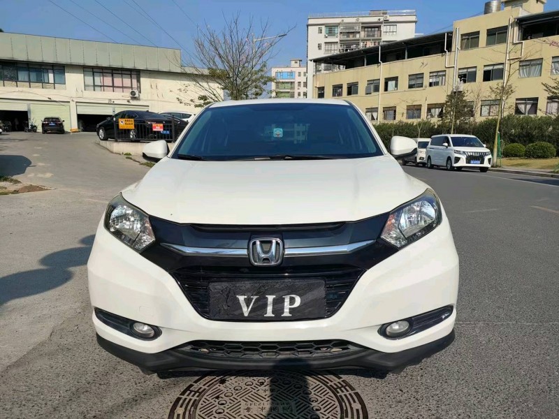 广州17年本田缤智1