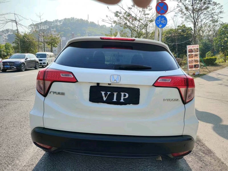 广州17年本田缤智5