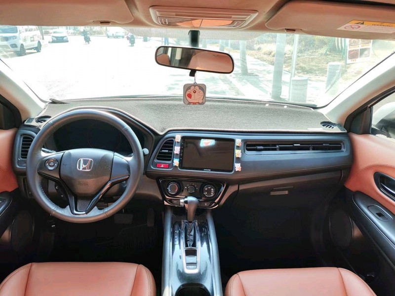 广州17年本田缤智8