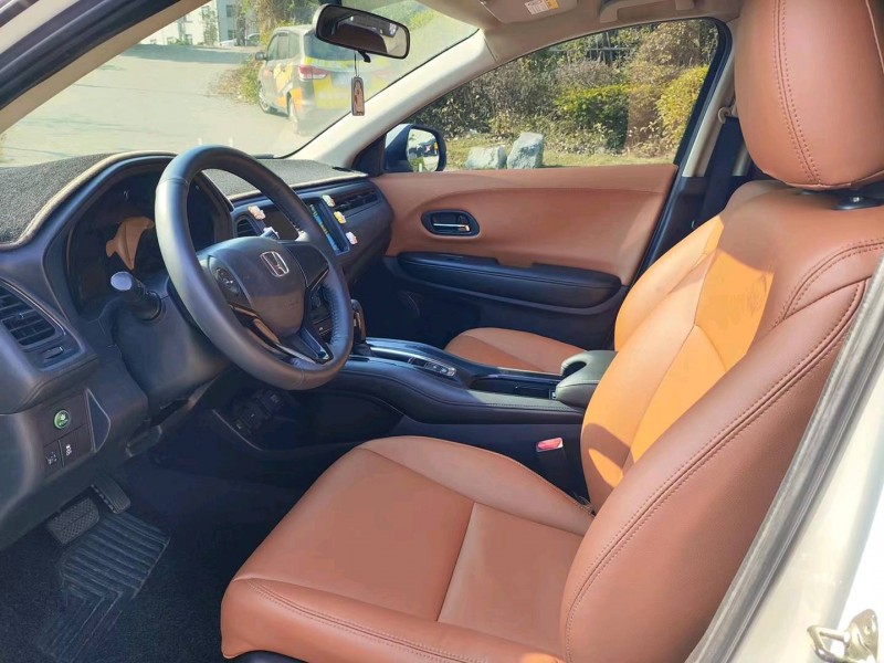 广州17年本田缤智9