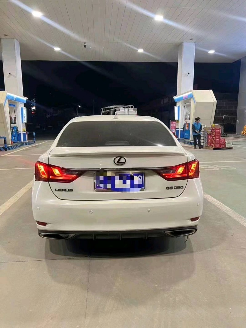 防城港13年雷克薩斯GS4