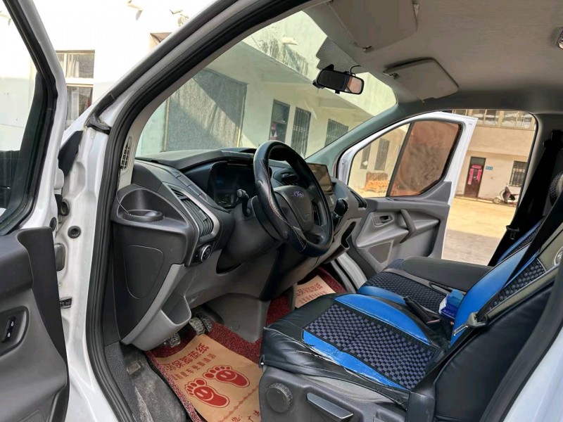 徐州19年福特全顺4