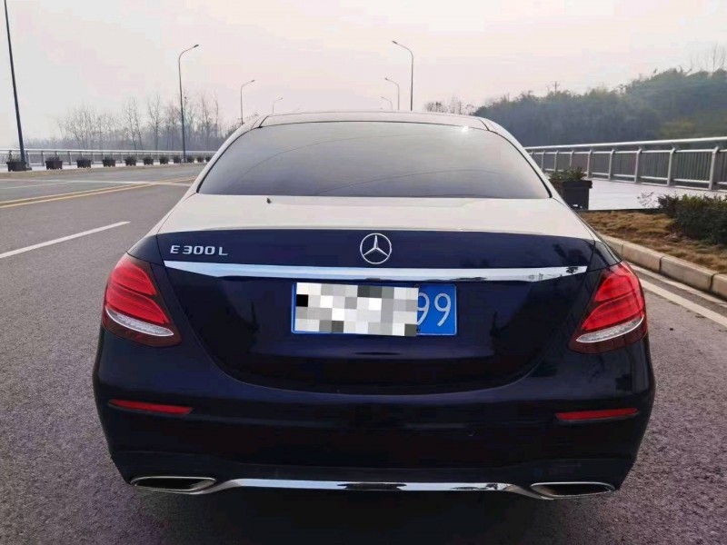 宜昌17年奔馳E7