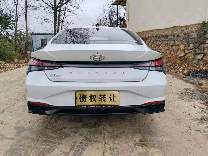 昭通23年現代伊蘭特8