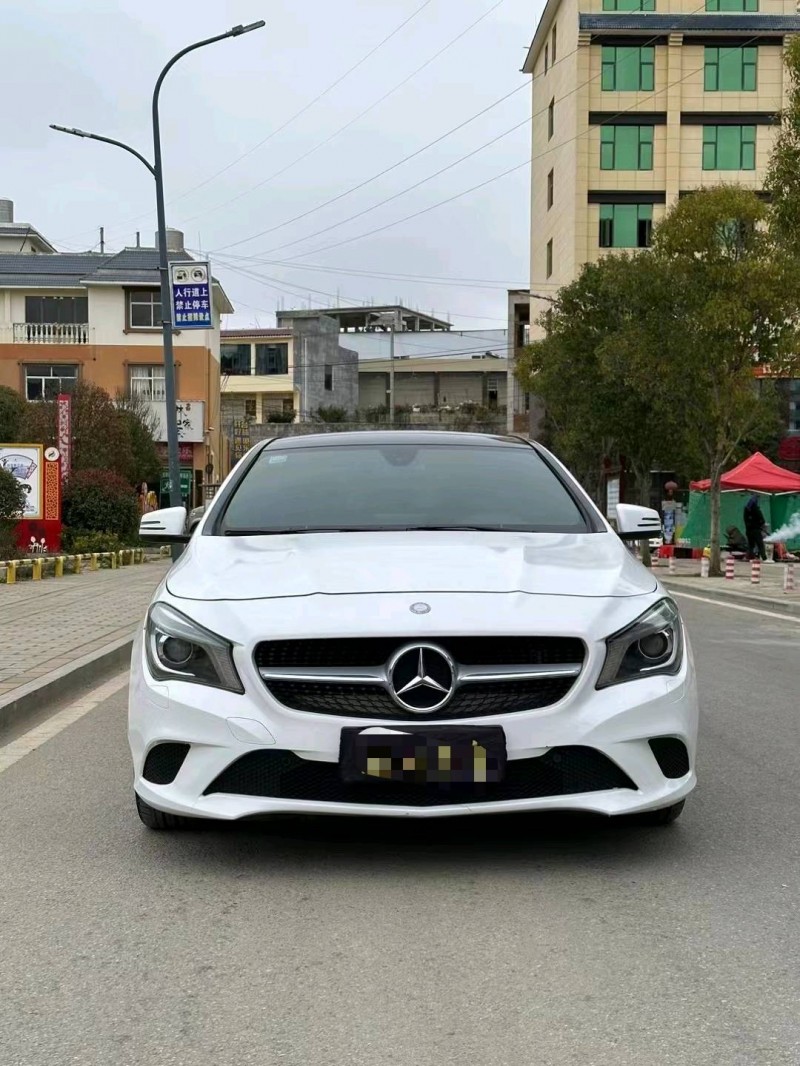 昆明16年奔馳CLA1