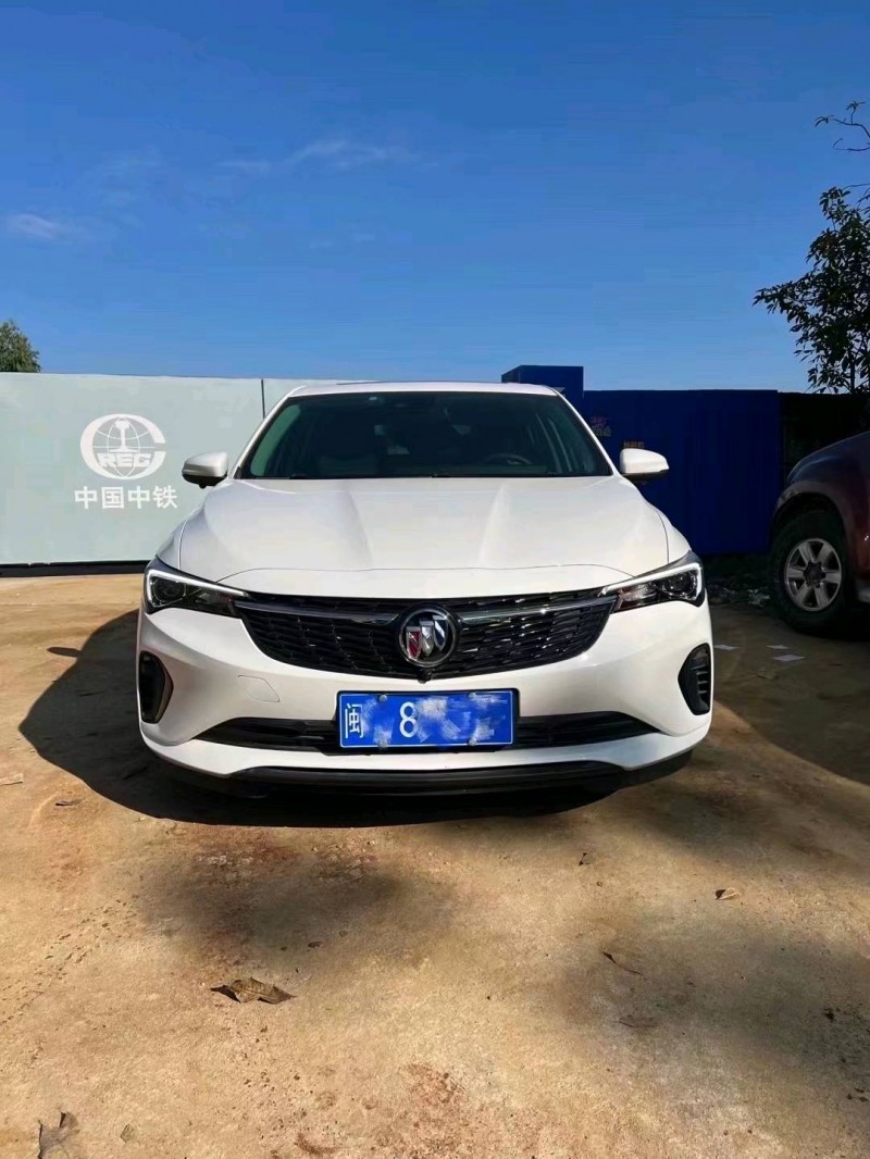 珠海23年别克威朗1