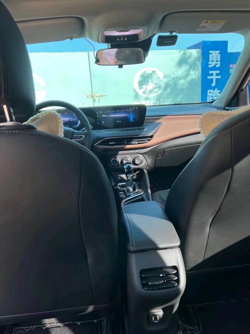 珠海23年别克威朗4