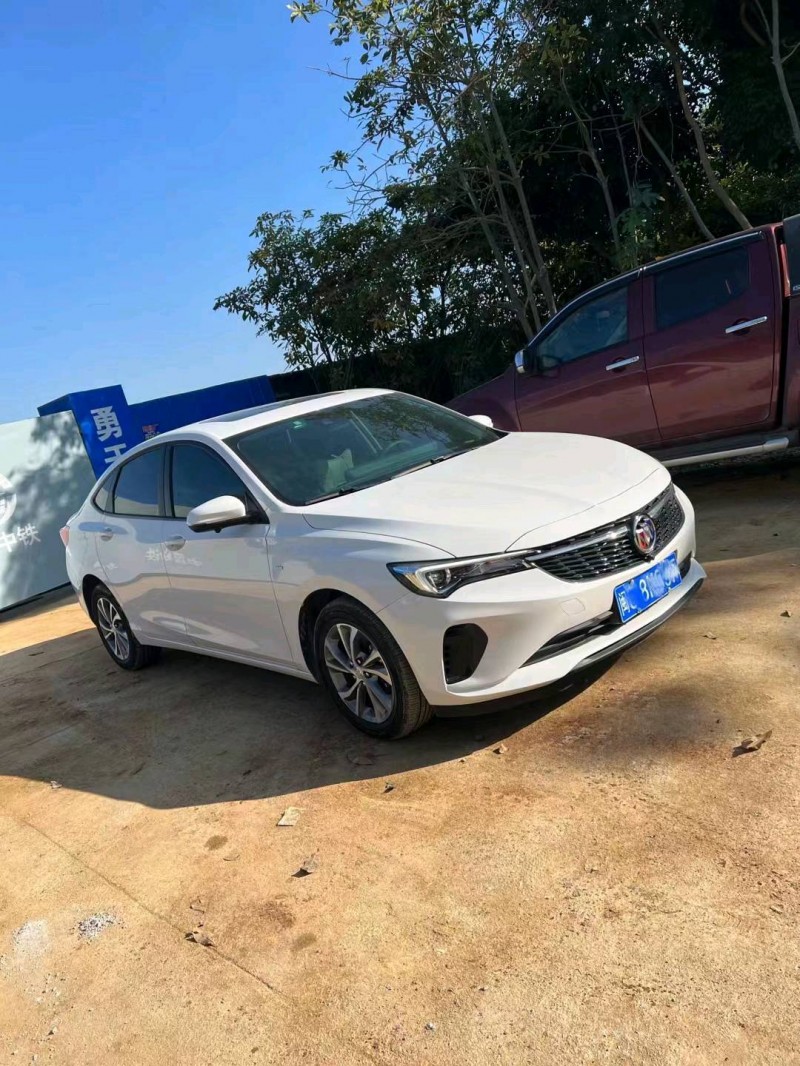 珠海23年别克威朗6