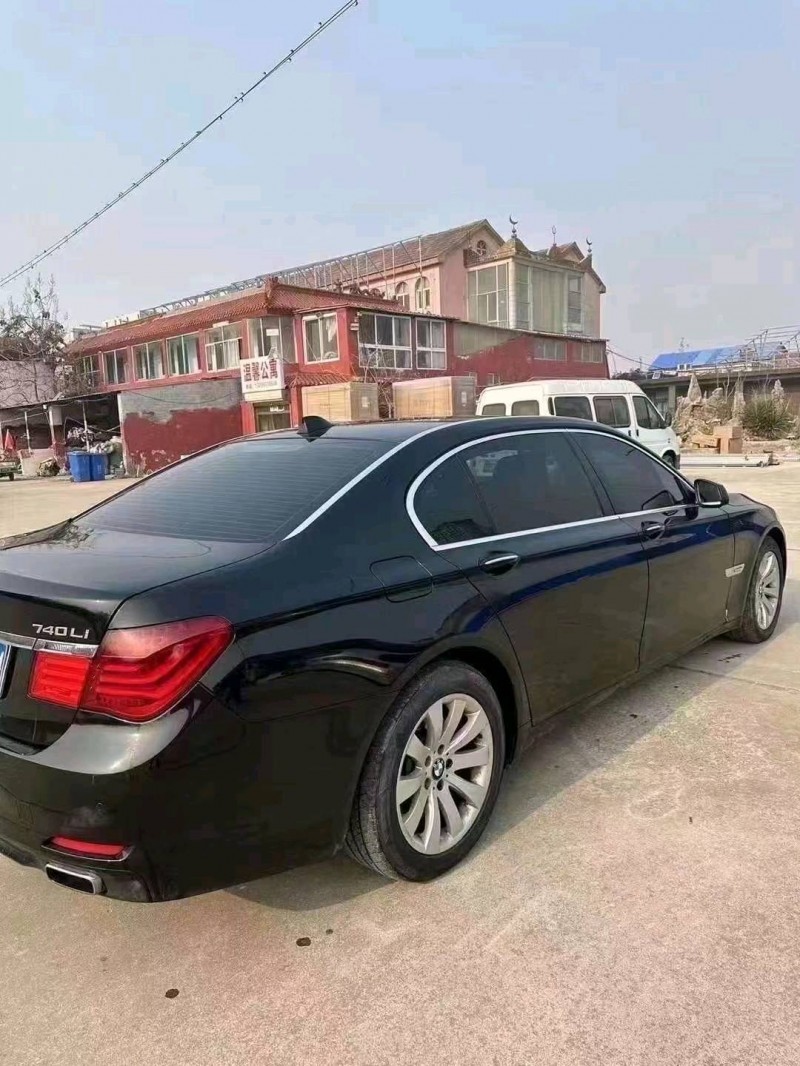 济南20年宝马7系5