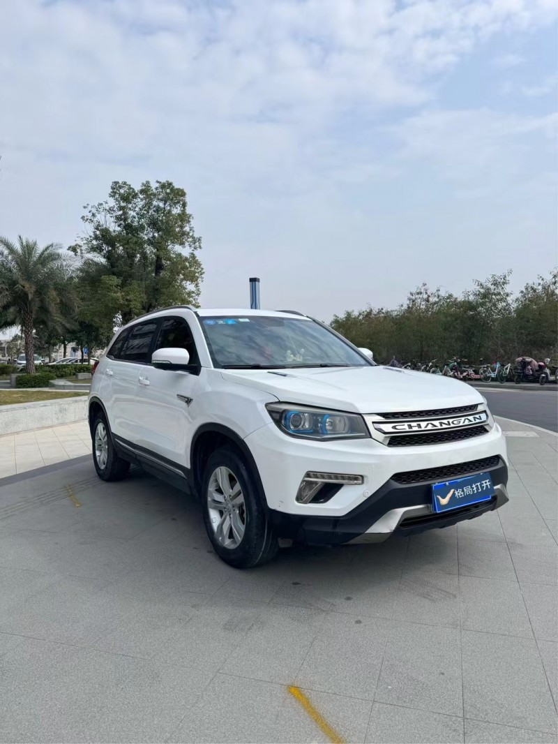 东莞17年长安汽车CS752